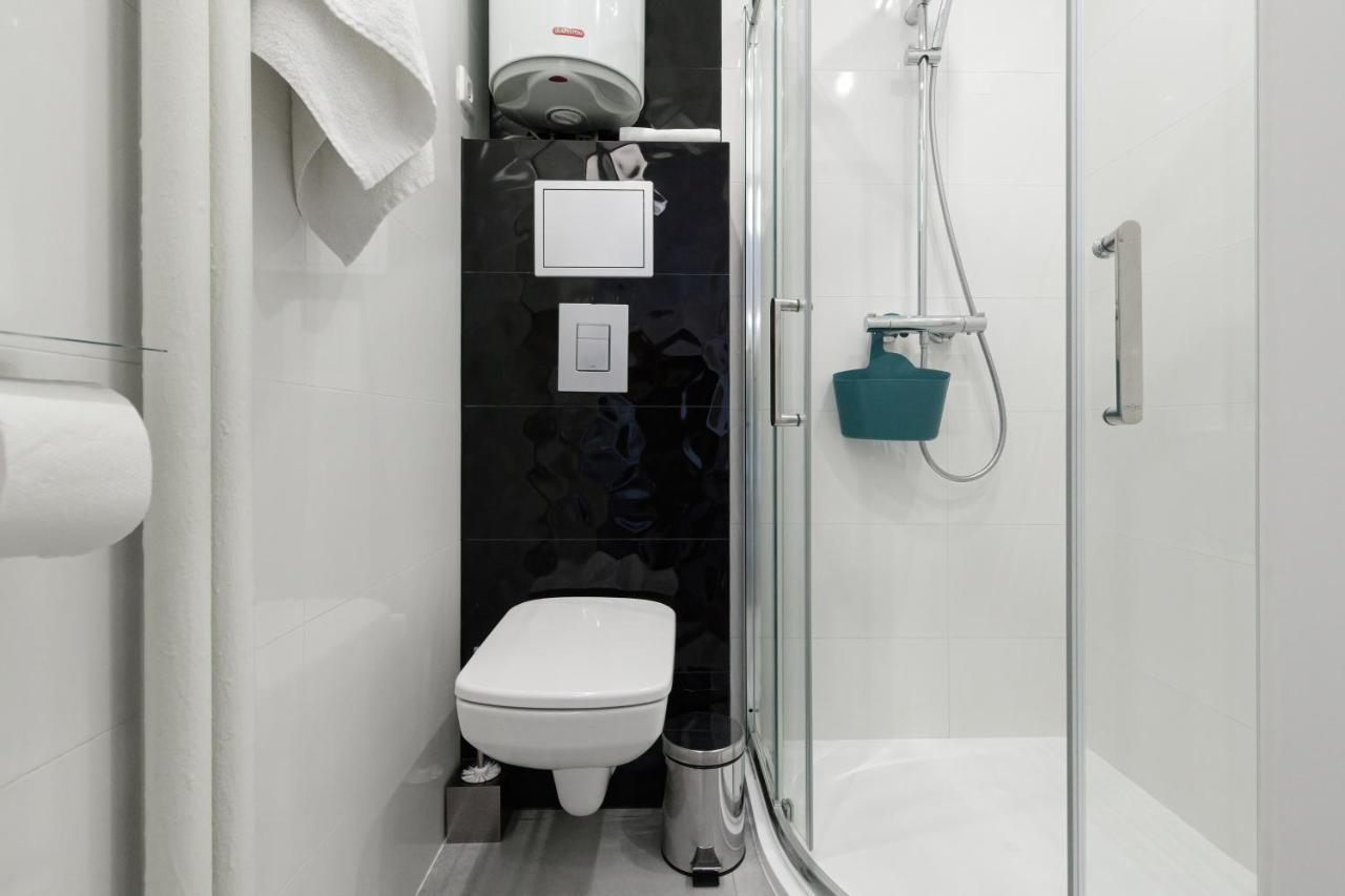 Motlawa Bulvar Z Widokiem Na Motlawe By Renters * Gdańsk